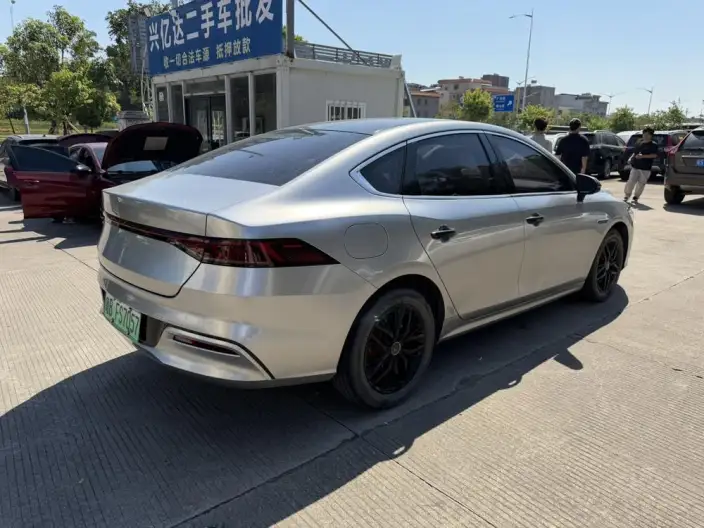 BYD Qin PLUS DM 2021 Model DM-i 55KM Flagship Model – фото 4