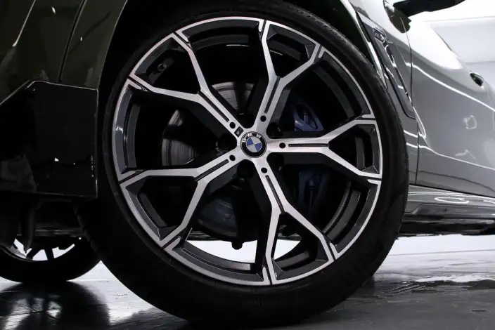 BMW X6 2023 Model Facelift xDrive40i Exclusive Model M Sports Set – фото 8