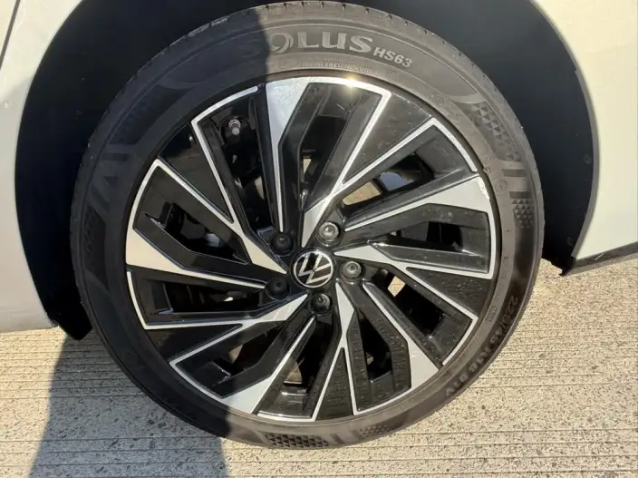 Volkswagen Sagitar 2026 Model L 300TSI DSG Luxury Model – фото 7