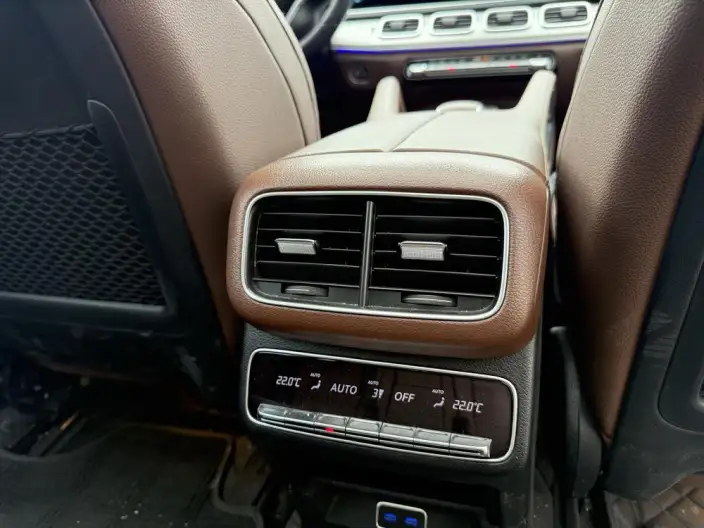 Mercedes-Benz GLS 2025 Model GLS 450 4MATIC Dynamic Model – фото 7