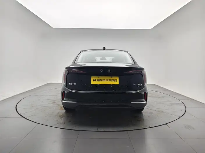 Hongqi E-QM5 2025 Model 610KM PLUS Edition – фото 6