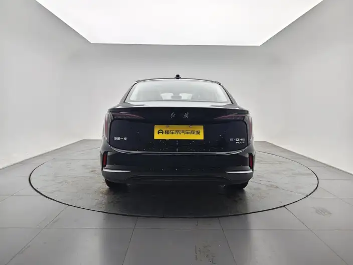 Hongqi E-QM5 2025 Model 610KM PLUS Edition – фото 6