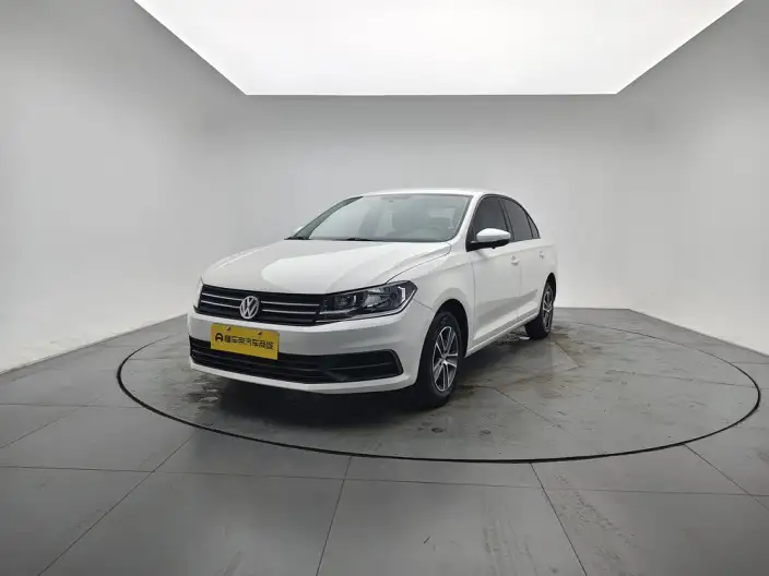 Volkswagen Santana 2021 Model 1.5L Automatic Fashion edition – фото 1
