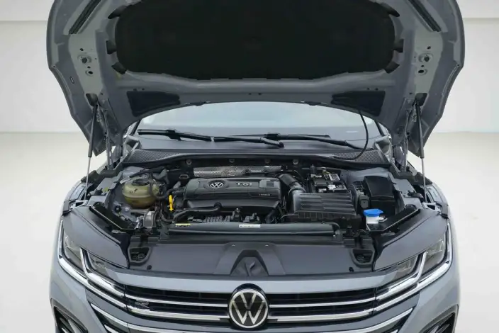 Volkswagen CC 2023 Model 380TSI Eye-catching version – фото 5