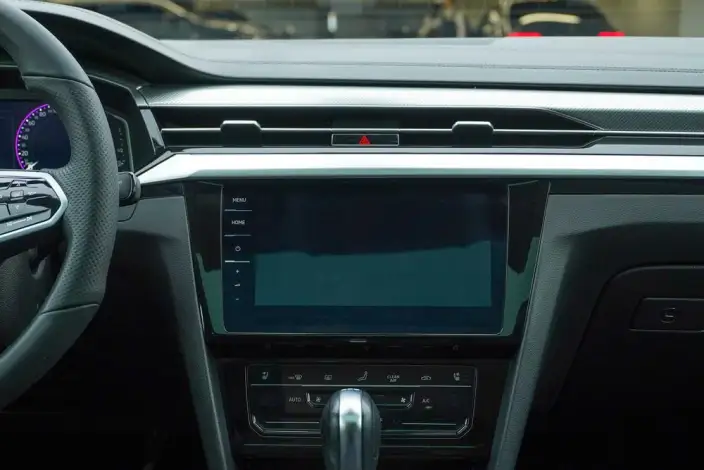 Volkswagen CC 2023 Model 380TSI Eye-catching version – фото 7