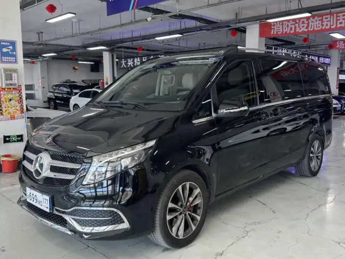 Mercedes-Benz V-Class 2022 Model V 260 Pilot Edition – фото 1