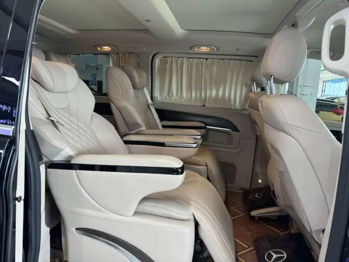 Mercedes-Benz V-Class 2022 Model V 260 Pilot Edition – фото 8