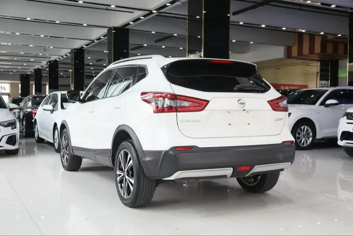 Nissan Qashqai 2022 Model 2.0L XV Prem. Deluxe Edition – фото 4
