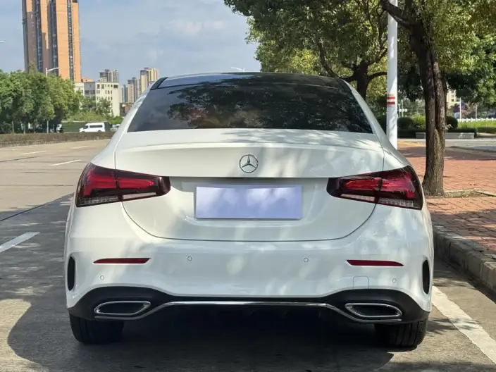 Mercedes-Benz A-class 2023 Model A 200 L Sports sedan Fashion Edition – фото 5