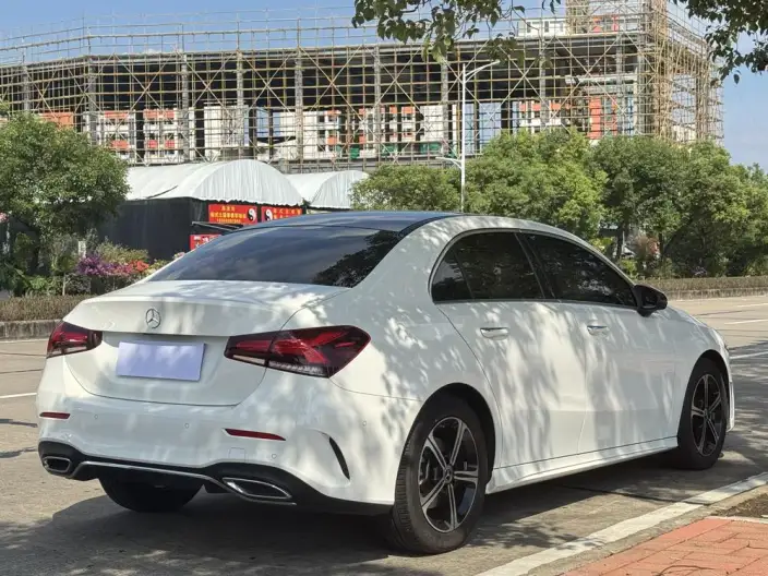 Mercedes-Benz A-class 2023 Model A 200 L Sports sedan Fashion Edition – фото 6