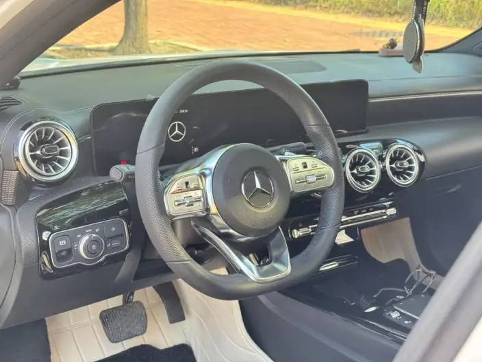 Mercedes-Benz A-class 2023 Model A 200 L Sports sedan Fashion Edition – фото 9