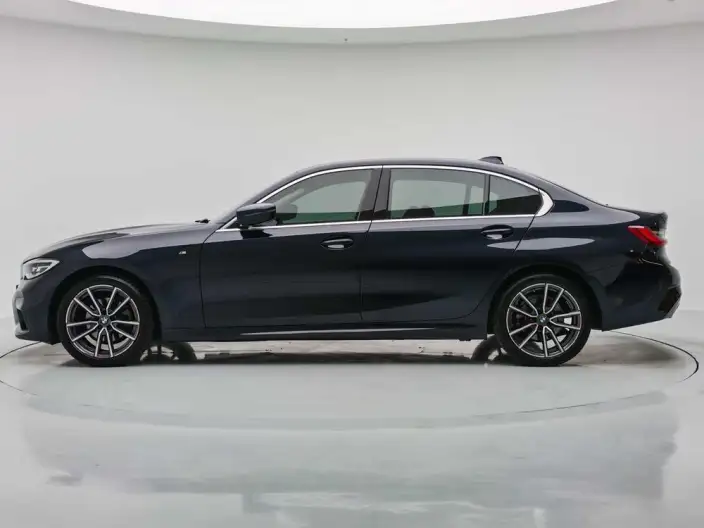 BMW 3 Series 2022 Model 325Li M Sports Set – фото 4