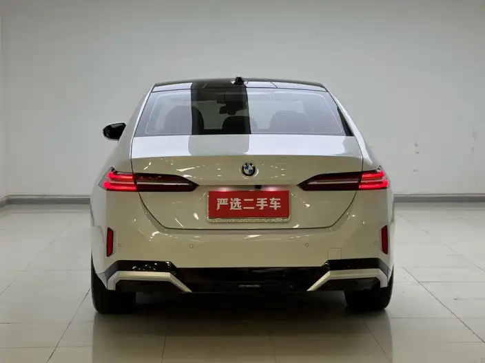 BMW 5 Series 2024 Model 525Li M Sports Set – фото 5