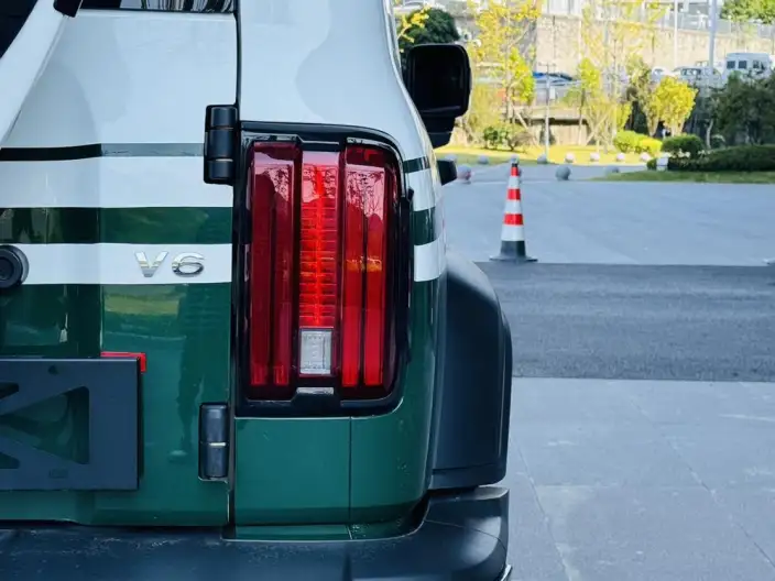 Tank 300 2025 Model 2.4T Diesel Edition – фото 8