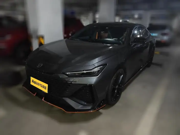 Changan UNI-V 2022 Model 2.0T Leading speed Edition