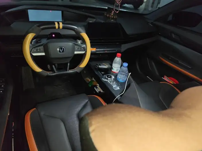 Changan UNI-V 2022 Model 2.0T Leading speed Edition – фото 5