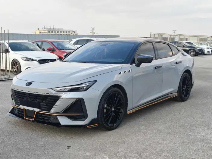 Changan UNI-V 2023 Model 1.5T Sports Edition