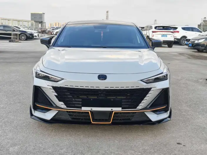 Changan UNI-V 2023 Model 1.5T Sports Edition