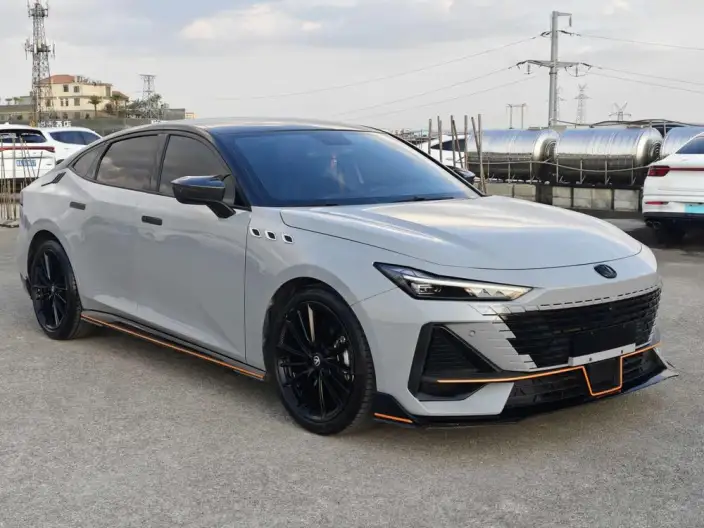 Changan UNI-V 2023 Model 1.5T Sports Edition