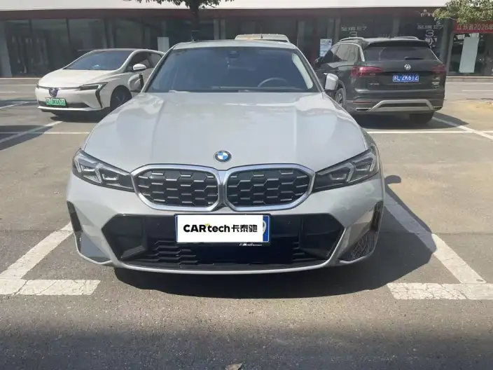 BMW 3 Series 2025 Model 325i M Sports Set – фото 2