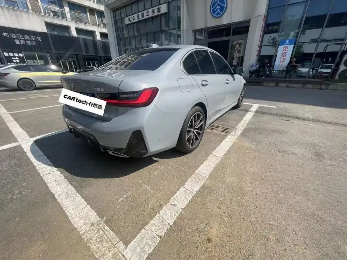 BMW 3 Series 2025 Model 325i M Sports Set – фото 4
