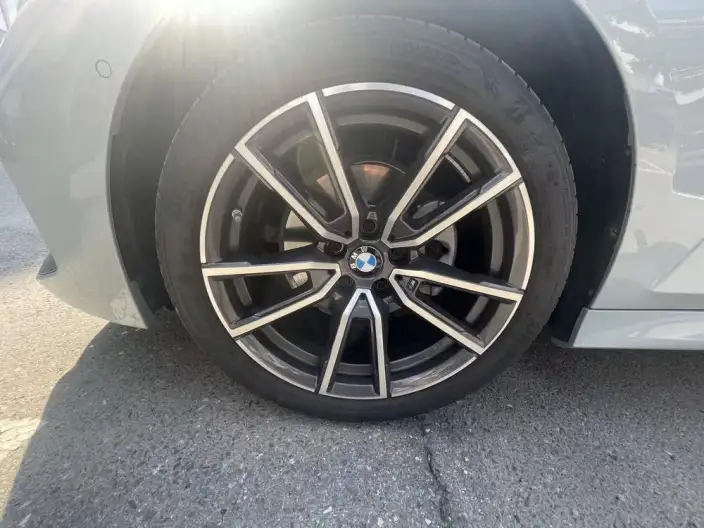 BMW 3 Series 2025 Model 325i M Sports Set – фото 7