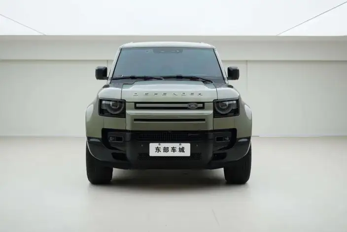 Land Rover Defender 2023 Model 110 3.0T P400 X-Dynamic HSE