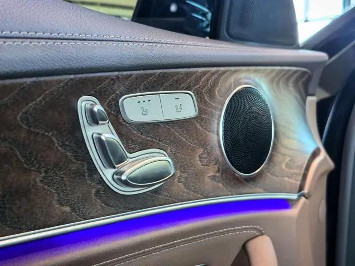 Mercedes-Benz E-Class 2023 Model E 260 L 4MATIC sedan – фото 4