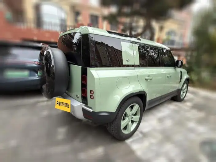 Land Rover Defender 2023 Model 110 3.0T P400 75th Anniversary Special Edition