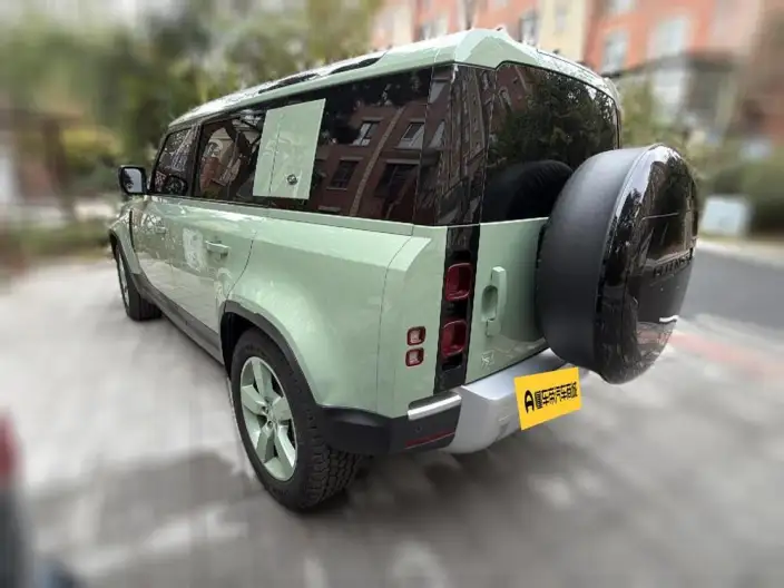 Land Rover Defender 2023 Model 110 3.0T P400 75th Anniversary Special Edition