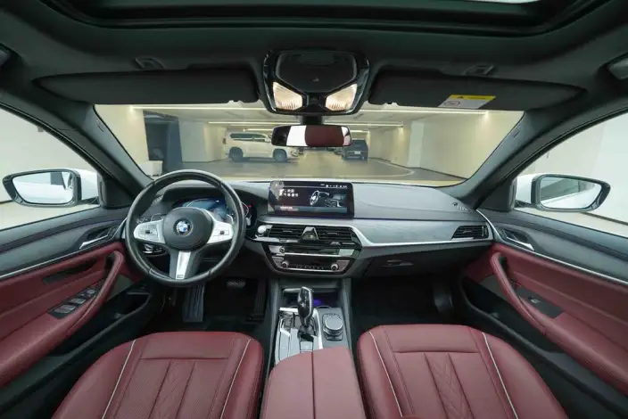 BMW 5 Series 2023 Model 530Li xDrive M Sports Set – фото 9