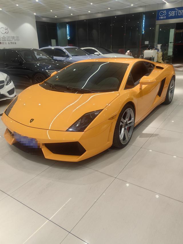 Gallardo 2012 модификация LP 560-4 Gold Edition