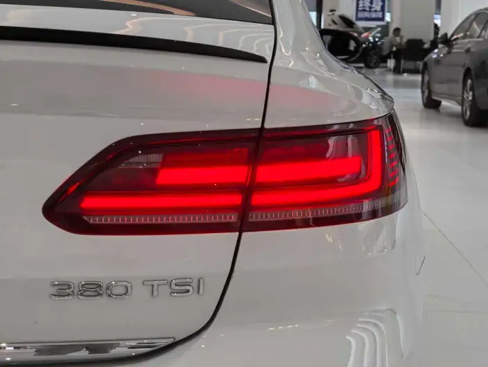 Volkswagen CC 2021 Model 380TSI Eye-catching version – фото 8
