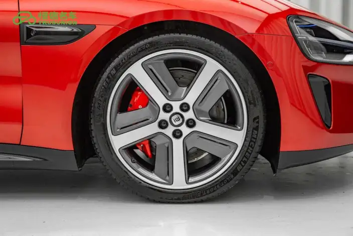 Xiaomi SU7 2026 Model 4WD Max Edition – фото 10