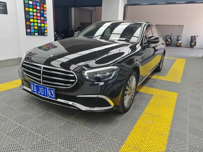 Mercedes-Benz E-Class 2023 Model E 300 L Fashion Model sedan – фото 1