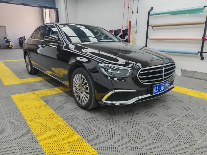 Mercedes-Benz E-Class 2023 Model E 300 L Fashion Model sedan – фото 3