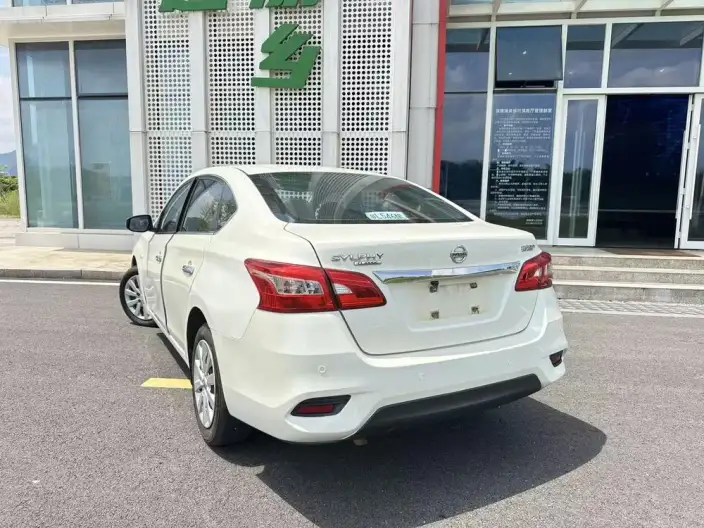 Nissan Sylphy 2022 Model Classic 1.6 XE CVT Comfort Edition – фото 5