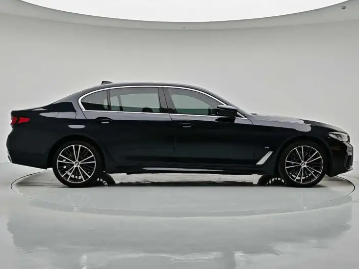 BMW 5 Series 2022 Model Facelift 530Li Leading Model M Sports Set – фото 8