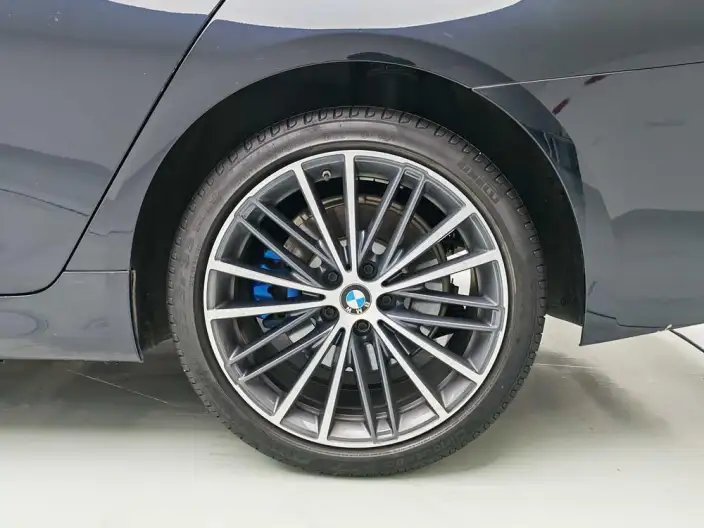 BMW 5 Series 2022 Model Facelift 530Li Leading Model M Sports Set – фото 9