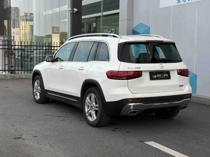 Mercedes-Benz GLB 2023 Model GLB 200 Dynamic Model – фото 3