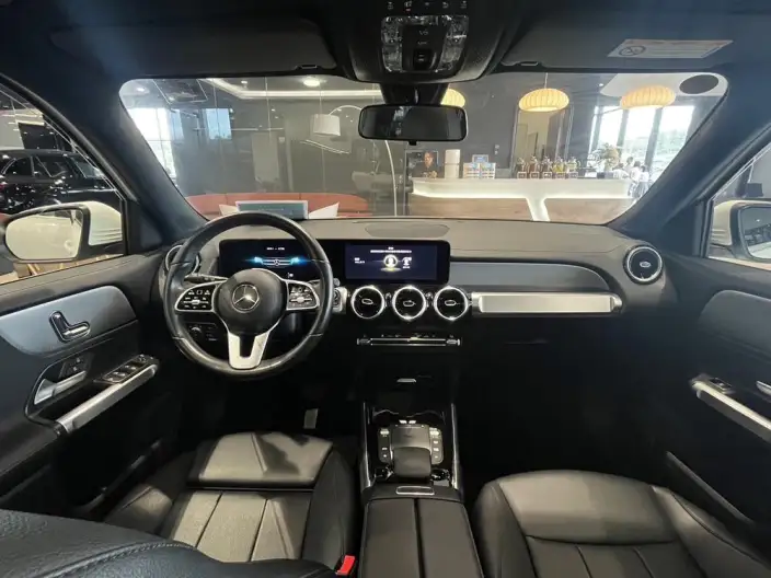 Mercedes-Benz GLB 2023 Model GLB 200 Dynamic Model – фото 6