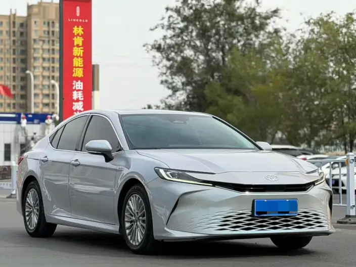 Toyota Camry 2024 Model Hybrid 2.0HGVP Deluxe Edition – фото 3