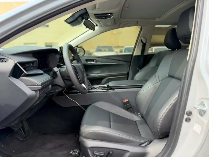 Toyota Camry 2024 Model Hybrid 2.0HGVP Deluxe Edition – фото 8