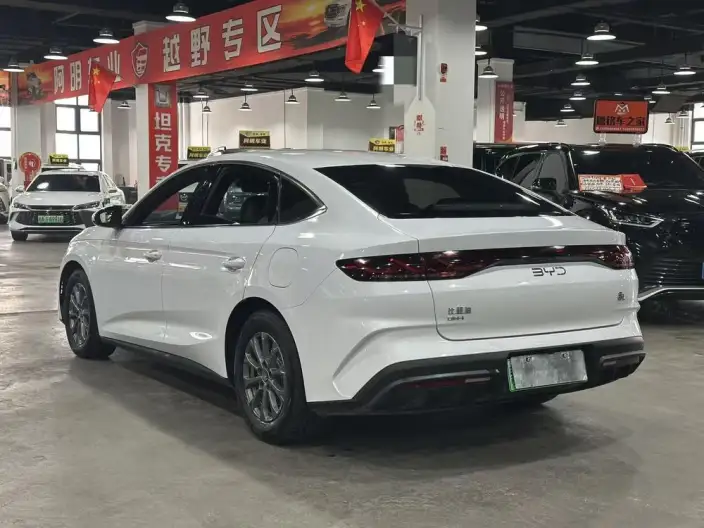 QinL DM 2024 Model DM-i 80KM Leading Model – фото 4
