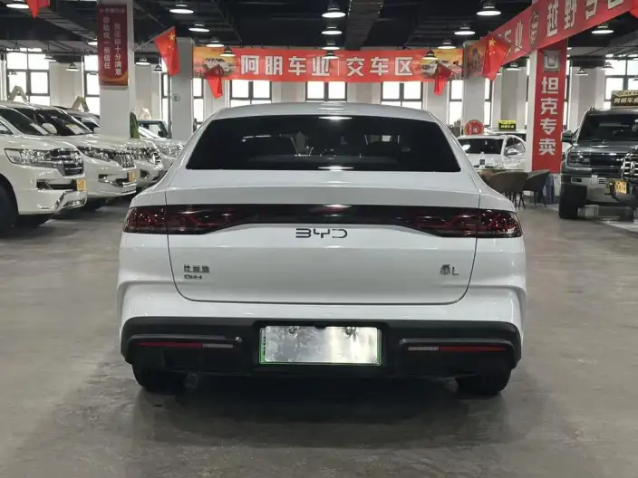 QinL DM 2024 Model DM-i 80KM Leading Model – фото 5