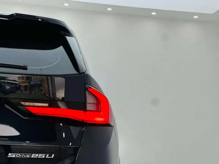 BMW X1 2023 Model sDrive25Li X Design Set – фото 9