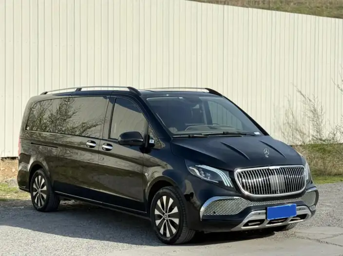 Viano 2024 Model 2.0T Elite Edition 7 seat – фото 3