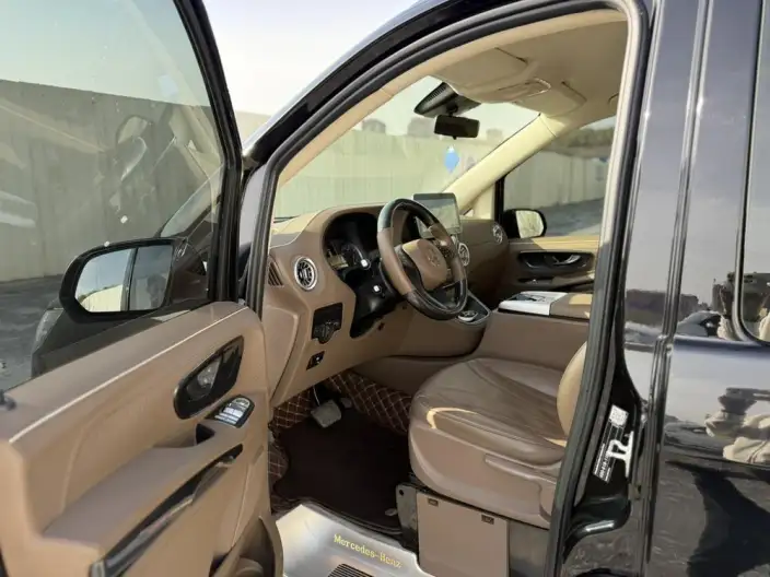 Viano 2024 Model 2.0T Elite Edition 7 seat – фото 7
