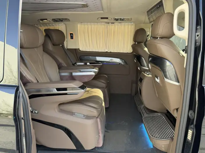 Viano 2024 Model 2.0T Elite Edition 7 seat – фото 8