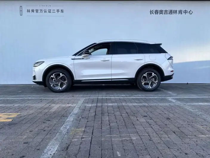 Lincoln Corsair 2026 Model 2.0T Elegance
